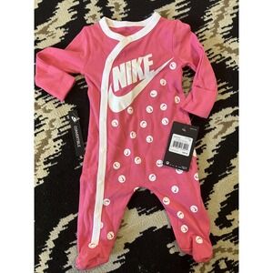 Nike one piece footed baby sleeper 3M